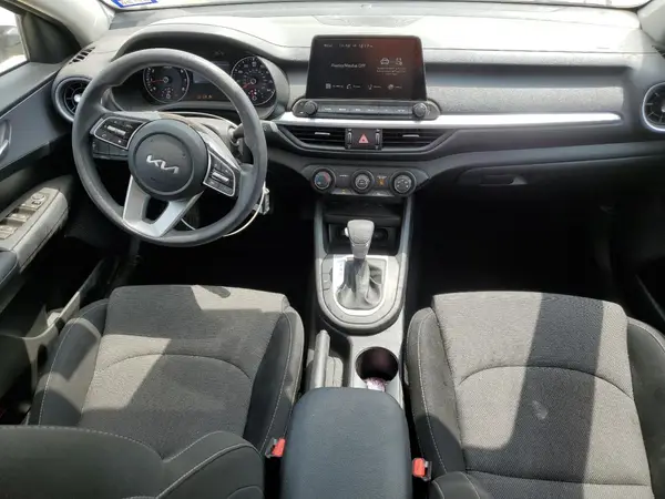 3KPF24AD7RE800280 2024 KIA FORTE - Image 8