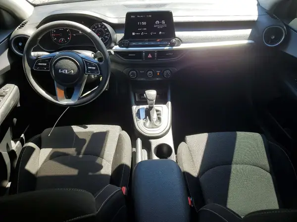 3KPF24AD7RE803535 2024 KIA FORTE - Image 8