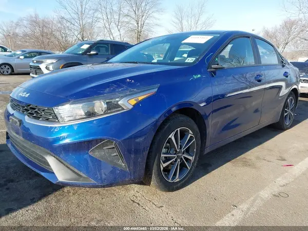 3KPF24AD7RE804958 2024 KIA FORTE - Image 2