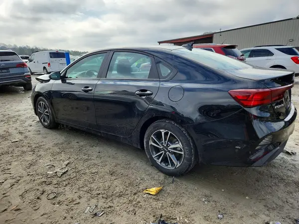 3KPF24AD7RE805172 2024 KIA FORTE - Image 2