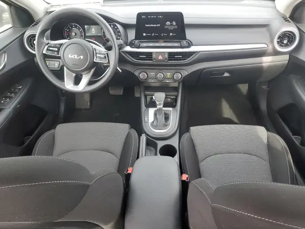 3KPF24AD7RE805818 2024 KIA FORTE - Image 8