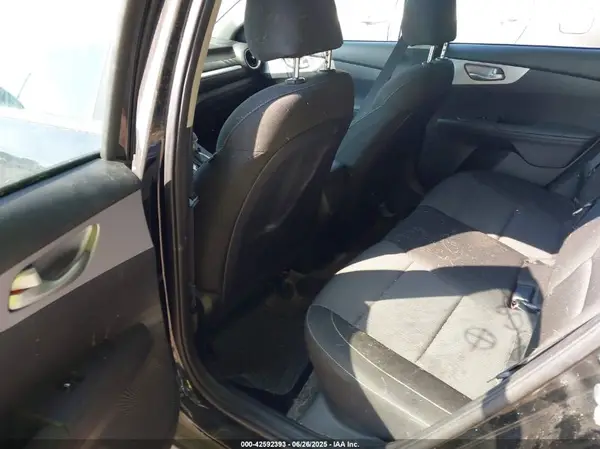 3KPF24AD7RE806029 2024 KIA FORTE - Image 8