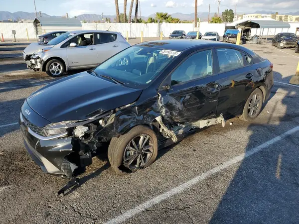 3KPF24AD7RE806290 2024 KIA FORTE - Image 1