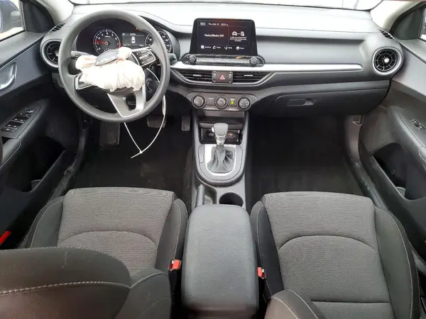 3KPF24AD7RE809481 2024 KIA FORTE - Image 8