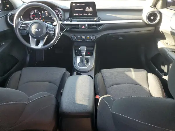 3KPF24AD7RE810775 2024 KIA FORTE - Image 8