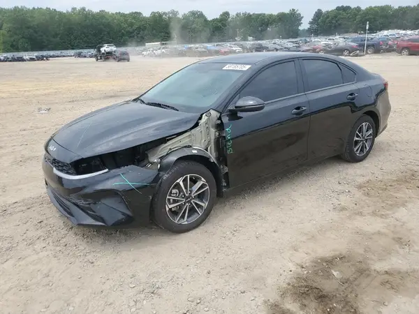 3KPF24AD7RE811375 2024 KIA FORTE - Image 1
