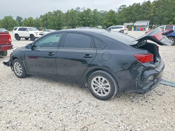 3KPF24AD7RE811943 2024 KIA FORTE - Image 2