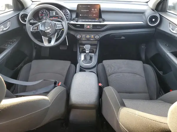 3KPF24AD7RE812476 2024 KIA FORTE - Image 8