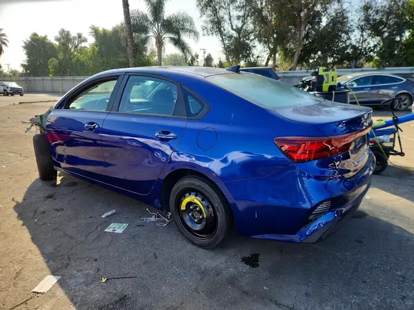 3KPF24AD7RE813708 2024 KIA FORTE - Image 2