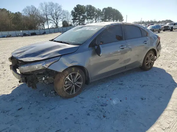 3KPF24AD7RE813885 2024 KIA FORTE - Image 1