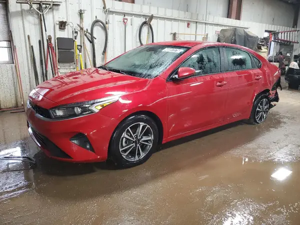 3KPF24AD7RE814566 2024 KIA FORTE - Image 1