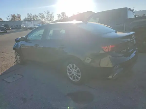 3KPF24AD7RE814664 2024 KIA FORTE - Image 2