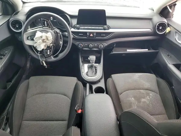3KPF24AD7RE815846 2024 KIA FORTE - Image 8