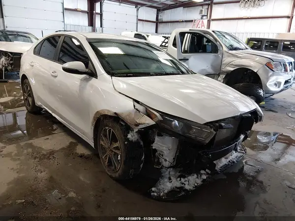 3KPF24AD7RE816365 2024 KIA FORTE - Image 1