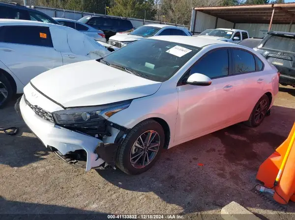 3KPF24AD7RE818472 2024 KIA FORTE - Image 2