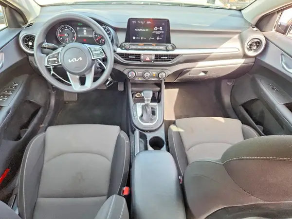 3KPF24AD7RE821162 2024 KIA FORTE - Image 8