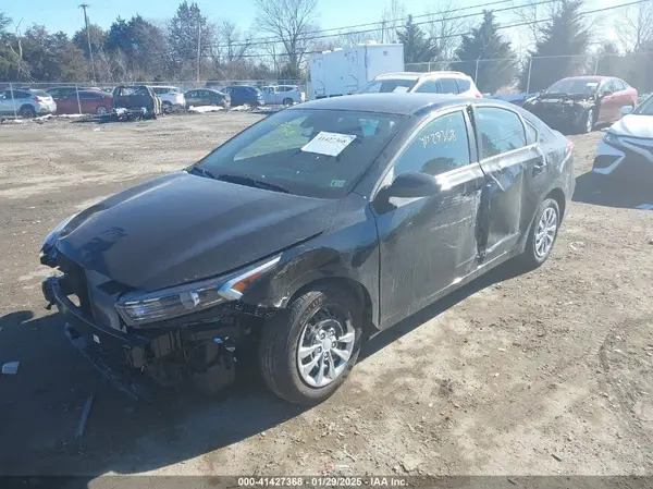 3KPF24AD7RE821906 2024 KIA FORTE - Image 2
