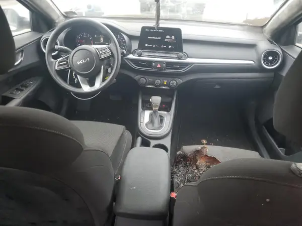3KPF24AD7RE823297 2024 KIA FORTE - Image 8