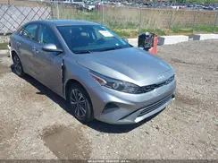 3KPF24AD7RE827219 2024 KIA FORTE