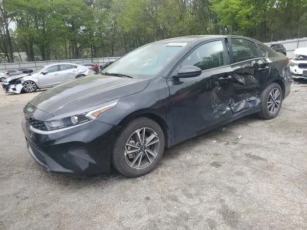 3KPF24AD7RE828547 2024 KIA FORTE - Image 1