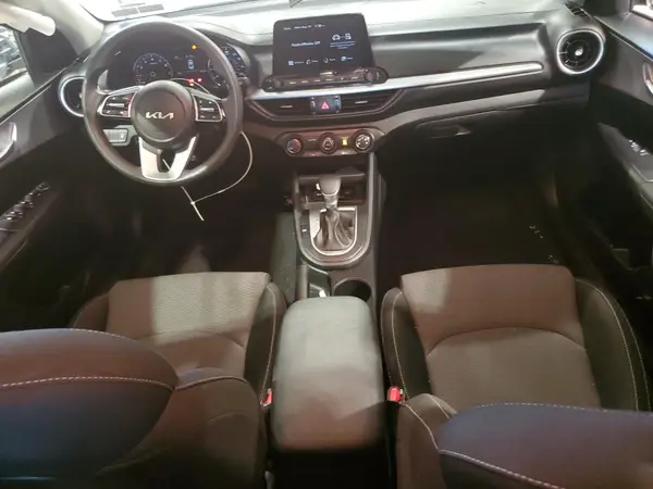 3KPF24AD7RE829679 2024 KIA FORTE - Image 8
