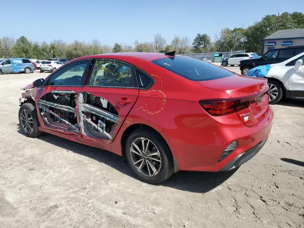 3KPF24AD7RE830864 2024 KIA FORTE - Image 2