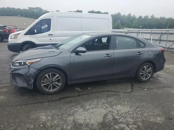 3KPF24AD7RE832274 2024 KIA FORTE - Image 1