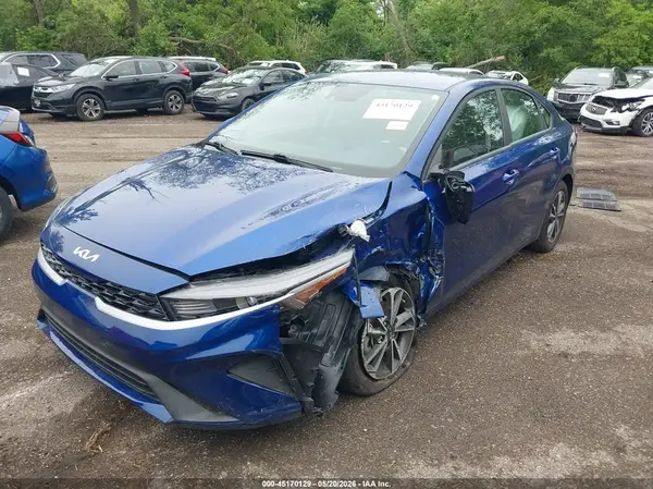 3KPF24AD7RE832470 2024 KIA FORTE - Image 2