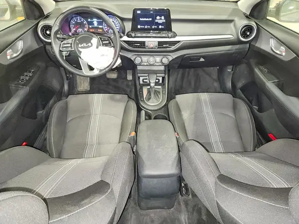 3KPF24AD7RE834445 2024 KIA FORTE - Image 8
