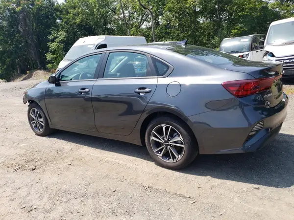3KPF24AD7RE834624 2024 KIA FORTE - Image 2