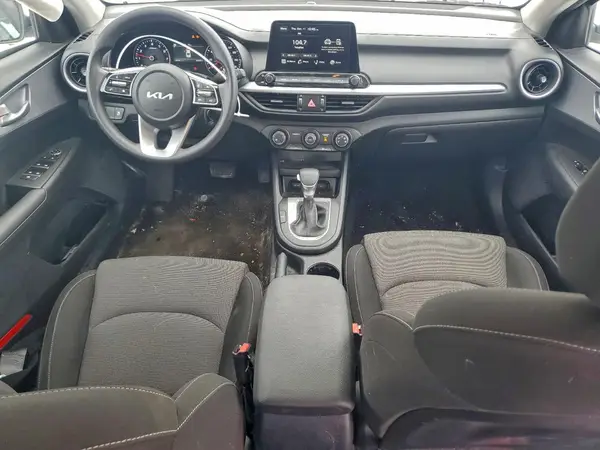 3KPF24AD7RE836244 2024 KIA FORTE - Image 8