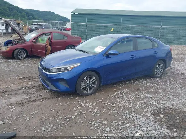 3KPF24AD7RE836485 2024 KIA FORTE - Image 2