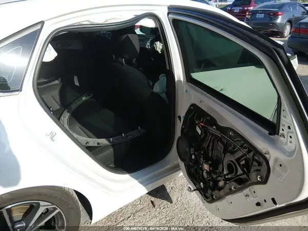 3KPF24AD7RE836793 2024 KIA FORTE - Image 8