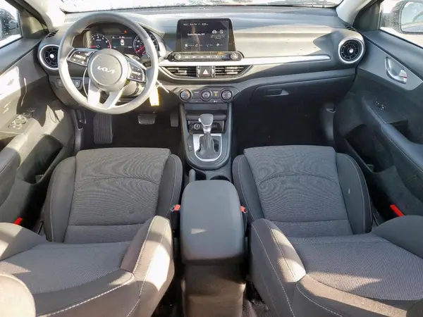 3KPF24AD7RE837765 2024 KIA FORTE - Image 8