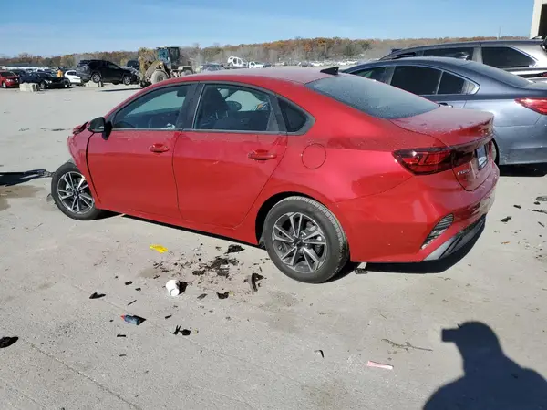 3KPF24AD7RE838205 2024 KIA FORTE - Image 2