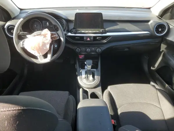 3KPF24AD7RE838205 2024 KIA FORTE - Image 8