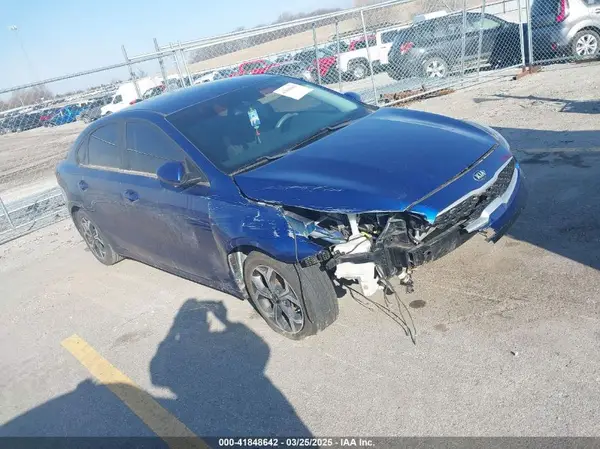 3KPF24AD8KE007205 2019 KIA FORTE - Image 1