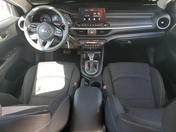 3KPF24AD8KE007236 2019 KIA FORTE - Image 8