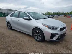 3KPF24AD8KE007477 2019 KIA FORTE