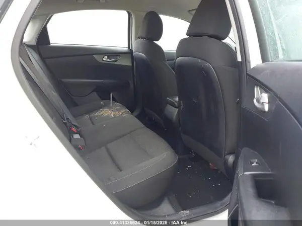 3KPF24AD8KE008550 2019 KIA FORTE - Image 8