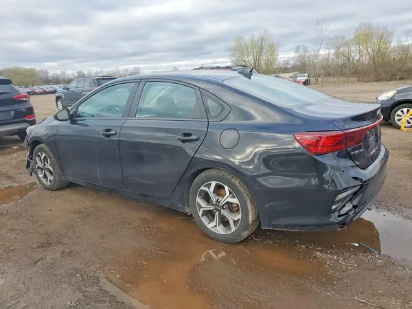 3KPF24AD8KE008967 2019 KIA FORTE - Image 2