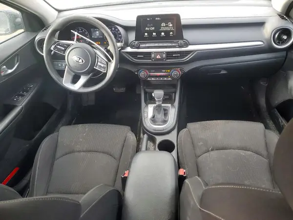 3KPF24AD8KE008967 2019 KIA FORTE - Image 8