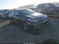 3KPF24AD8KE010637 2019 KIA FORTE