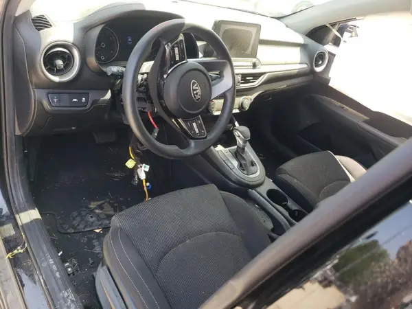 3KPF24AD8KE012436 2019 KIA FORTE - Image 8