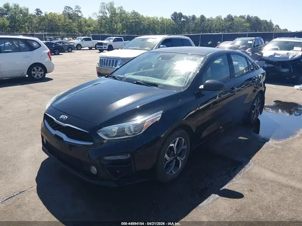 3KPF24AD8KE012615 2019 KIA FORTE - Image 2