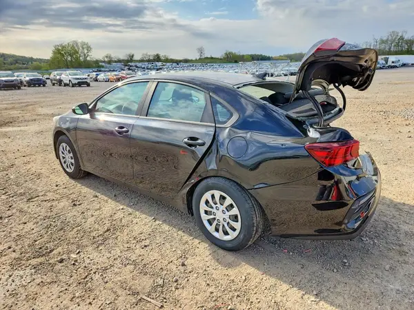 3KPF24AD8KE012808 2019 KIA FORTE - Image 2