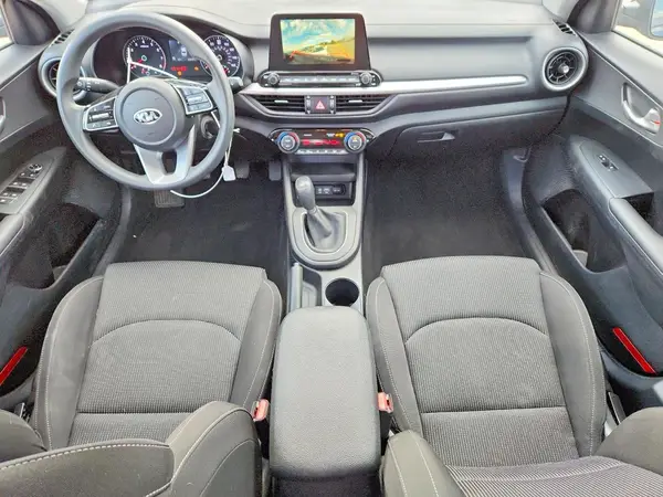 3KPF24AD8KE012808 2019 KIA FORTE - Image 8