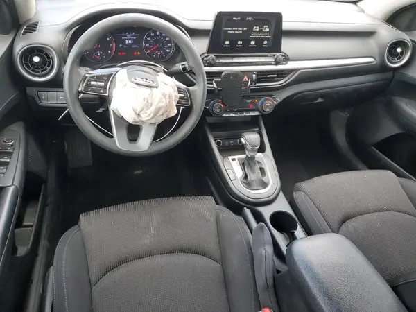 3KPF24AD8KE013876 2019 KIA FORTE - Image 8