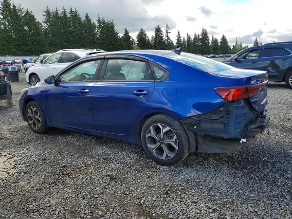 3KPF24AD8KE015675 2019 KIA FORTE - Image 2