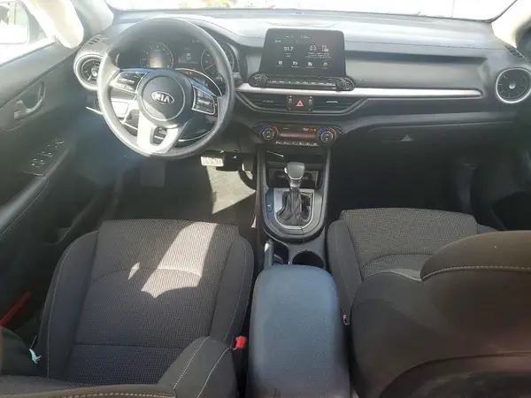 3KPF24AD8KE017149 2019 KIA FORTE - Image 8